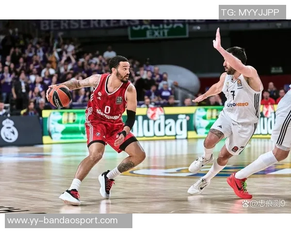 巴克利直言不信快船小卡难以平衡工作与篮球生涯