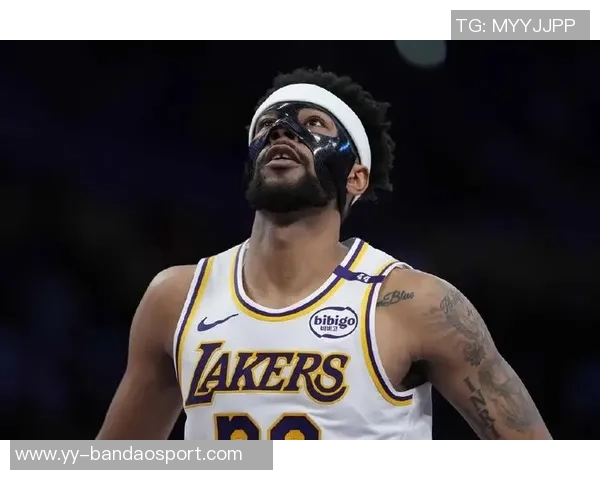 湖人因签约斯玛特不得不裁掉古德温近期表现抢眼场均数据亮眼