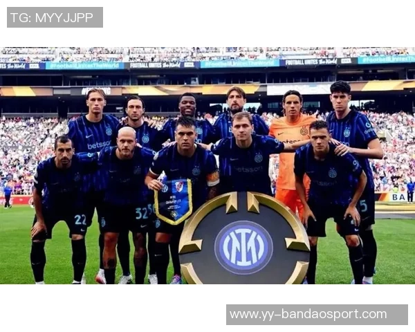 佩杜拉爆料国米米兰争抢拉齐奥后卫吉拉皇马可获50转会分成