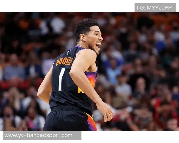 芬奇强调海兰德应展现真实自我他的挡拆与组织能力值得重视